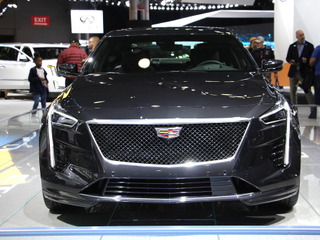 キャデラック旗艦車種の高性能バージョン、CT6 Vスポーツ…ニューヨークモーターショー2018 詳細画像 画像