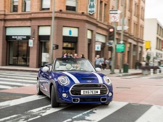 MINI ハッチ&コンバーチブル 改良新型の中国仕様に最新コネクト…北京モーターショー2018で発表へ 画像