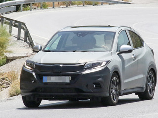 ホンダ HR-V が日本版 ヴェゼル 以上の大改良!? プロトタイプを目撃 画像