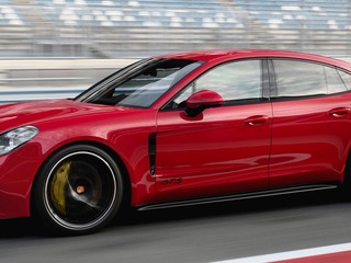 ポルシェ パナメーラ に2つの「GTS」、460馬力の高性能グレード登場 画像