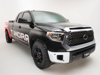 トヨタの「モバイルピザ工場」、ミライの燃料電池パワートレインをタンドラに移植…SEMA 2018 画像