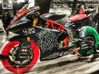 MVアグスタ「F2」発表、43年ぶりにロードレース世界選手権復帰へ…EICMA 2018 画像