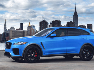 ジャガー F-PACE、2019年モデルの受注開始 高性能モデル「SVR」追加 画像