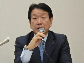 日野自動車、100年に1度の変革で役員体制を変更 画像