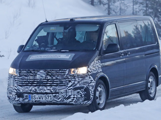 VWのバンにも巨大グリル、「T6」改良新型はエクステリア大刷新 画像