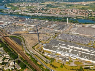 PSAグループ、フランス工場でオペルの新型SUV生産へ…電動車も計画 画像