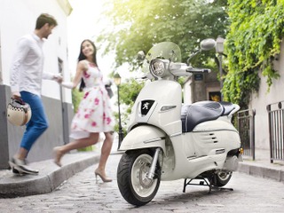 プジョー ジャンゴ125、クリームホワイト仕様を30台限定で発売 画像
