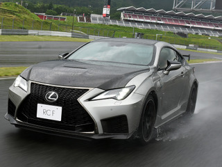 【レクサス RC F 新型試乗】“普通に”超高速走行を楽しめる。そこに「F」の真髄あり…桂伸一 画像