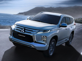 三菱 パジェロスポーツ 新型、タイで発表…スタイル刷新、先進機能も多数装備 画像