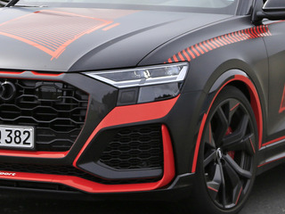 アウディ史上最強のSUV『RS Q8』がヴェールを脱いだ…発表間近か 画像