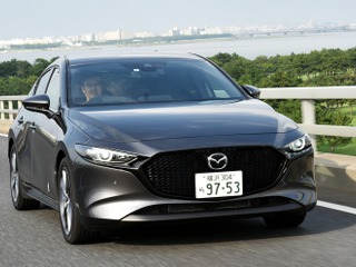 【マツダ3 新型試乗】まるでドイツ車のような“懐の深い”走り…片岡英明 画像
