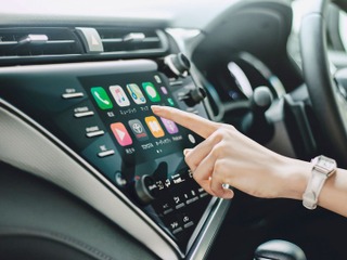 トヨタ カムリ もディスプレイオーディオ標準装備、E-Fourも全グレードに設定 画像