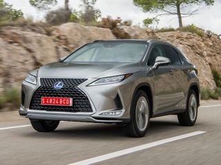 レクサス RX 改良新型、欧州はハイブリッド主軸に…ガソリン車は一部市場のみ 画像