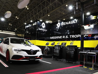 限定4台!! ニュルブルクリンク最速のFF市販車登場 ルノースポール…東京オートサロン2020 画像