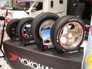 軽トラに14インチ、ハイエースに18インチとホワイトレター…ジャパンキャンピングカーショー2020 画像