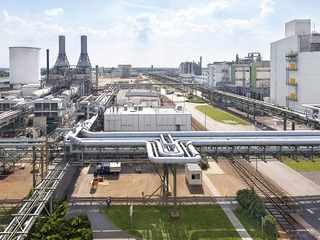BASF、EV用電池材料の生産拠点をドイツに新設 画像