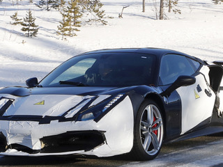 謎のフェラーリ 488GTB の正体は? V6ハイブリッド搭載の新シリーズか 画像