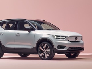 【ボルボ XC40 まとめ】イヤーカーの実力とPHEVモデルの追加…価格やデザイン、試乗記 画像