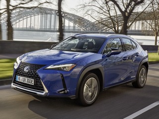 レクサス初のEV『UX300e』、「匠」ドライバーが足回りを開発…2020年内に欧州発売 画像