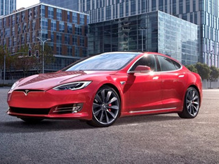 テスラ モデルS の航続が400マイル超、EV最長の647km…北米で設定 画像
