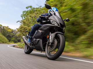 ツーリングが楽しくなるのはタイヤ選びが重要!22年ぶりに進化した「BATTLAX BT46」を試してみた 画像