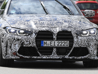 BMW M4クーペ 新型に“隠し玉”モデルあり!? メガ・キドニーグリルも完全露出 画像