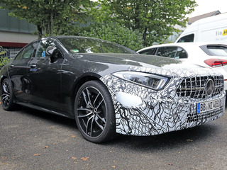 ドリフトモードもあるぞ!メルセデスAMG「CLS53」改良新型、デザイン刷新へ 画像