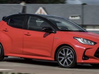 トヨタ ヤリス 新型とホンダ フィット 新型、「欧州オートベスト2021」の最終選考に残る 画像
