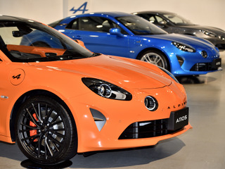 色とりどりの『A110』…ボディカラー29色、ホイールも3種×3色が選べる「アトリエアルピーヌ」開始 画像