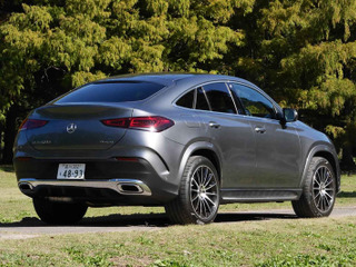 【メルセデスベンツ GLEクーペ 新型試乗】車体がリーンする!これに嵌ったら抜け出せない…中村孝仁 画像