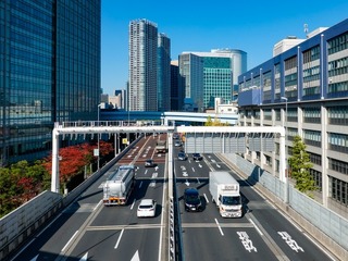普通トラック販売、2年ぶりマイナス 2020年 画像