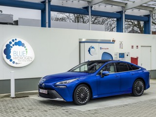 トヨタ MIRAI 新型、航続は3割延びて650kmに…欧州仕様車を発表 画像