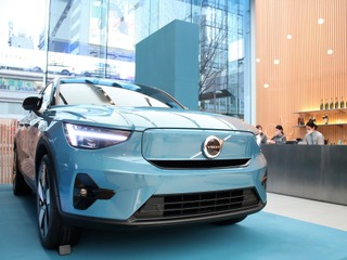 ボルボ、世界で3台しかないコンセプトモデルを日本公開---フルEVの C40 画像