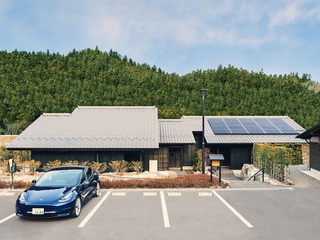 テスラの家庭用蓄電池「パワーウォール」、宿泊施設に日本初導入---群馬の古民家宿 画像