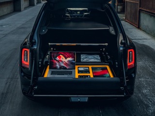 ロールスロイスのSUV、荷台床下に iPadやMacBookをセット…カスタムオプション 画像