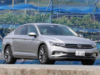 【VW パサート 新型試乗】昔ながらの質実剛健は今、個性となるか…中村孝仁 画像