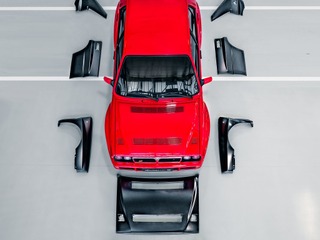ランチアの名車『デルタHFインテグラーレ』、純正パーツを拡大…アルファロメオとフィアットも 画像
