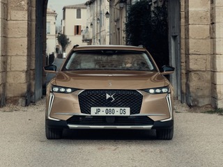 DS 4 新型に「クロス」、SUV派生…受注を欧州で開始 画像