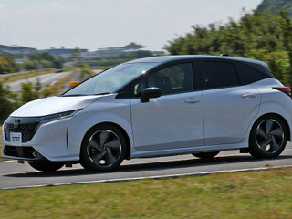 【日産 ノートオーラ 新型試乗】違わないけど違う、オーラのこだわり…島崎七生人 画像