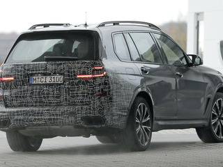 V12は廃止か、BMW X7 改良モデルの登場は2022年第2四半期 画像