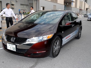 【FC EXPO10】FCXクラリティ など燃料電池車5台に試乗できる 画像
