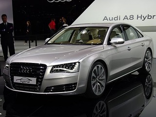 【ジュネーブモーターショー10】アウディ A8ハイブリッド、直4でエコを追求 画像