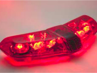 緊急車両向けLED散光式警光灯 小糸製作所が開発 画像