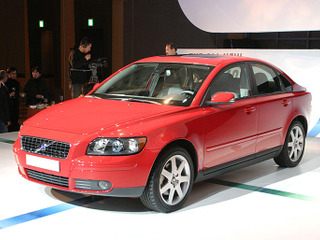 【ボルボ『S40/V50』日本発表】若々しいデザイン 画像