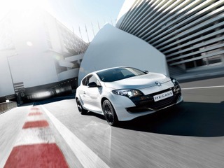 ルノー メガーヌRS に限定車…モナコの走りとラグジュアリー 画像