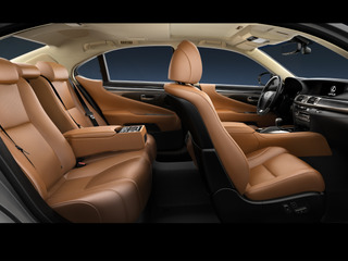 【見積もりとってみた】スピンドルグリルのレクサス LS460は932万円 画像