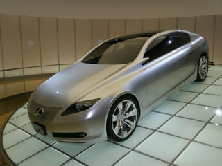 【2005年高級車ウォーズ】トヨタ「レクサス」日本上陸で始まる 画像