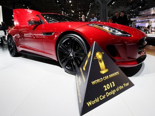 【ニューヨークモーターショー13】ワールドデザインオブザイヤーはジャガー Fタイプ…新型 アテンザは及ばず 画像