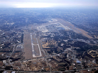 成田国際空港、「選ばれる空港を目指す」中期経営計画を策定…2015年度に発着回数26万回目標に 画像