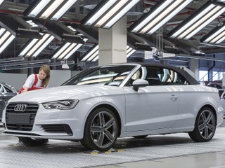 アウディ A3 カブリオレ 新型、ハンガリー工場で生産開始 画像